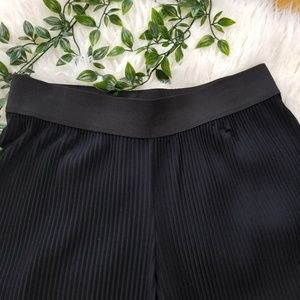 Alfani Pants - π 5/$25 Alfani palazzo pleated pants Alfani Pants - π 5/$25 Alfani palazzo pleated pants